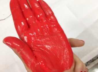 Pintando as mãos