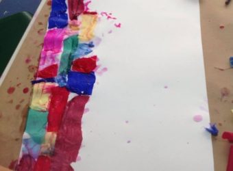 Pintura com papel crepon