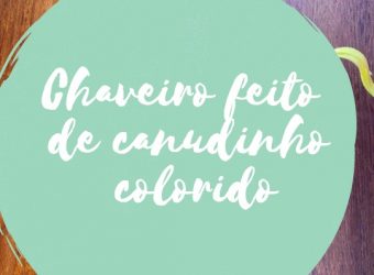 Chaveiro feito de canudinho colorido